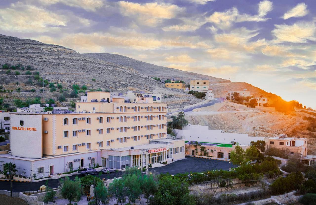 Petra Castle Hotel Вади Муса Экстерьер фото